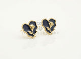 Arete de Lujo - 106692 - Broquel Corazon Negro con una Rosa - Oro Laminado 18K