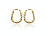 Arete de Lujo - 106727 - Huggie con Líneas Horizontales- Oro Laminado 18K
