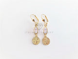 Arete Elegante - 102881 - Diseño de San Benito con CZ Clara Oro Laminado 18K