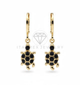 Arete de Lujo - 106538 - Huggie Tortuga CZ Negra - Oro Laminado 18K