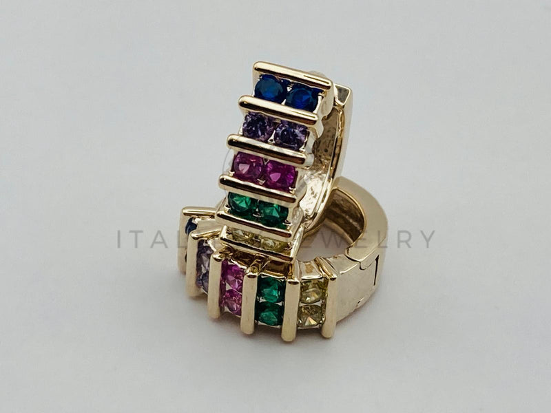Arete de Lujo - 106139 - Huggie Baguette Circonia Color - Oro Laminado 18K