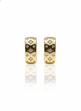 Arete de Lujo - 106461 - Huggie Inspirado Louis Vuitton CZ Clara - Oro Laminado 18K