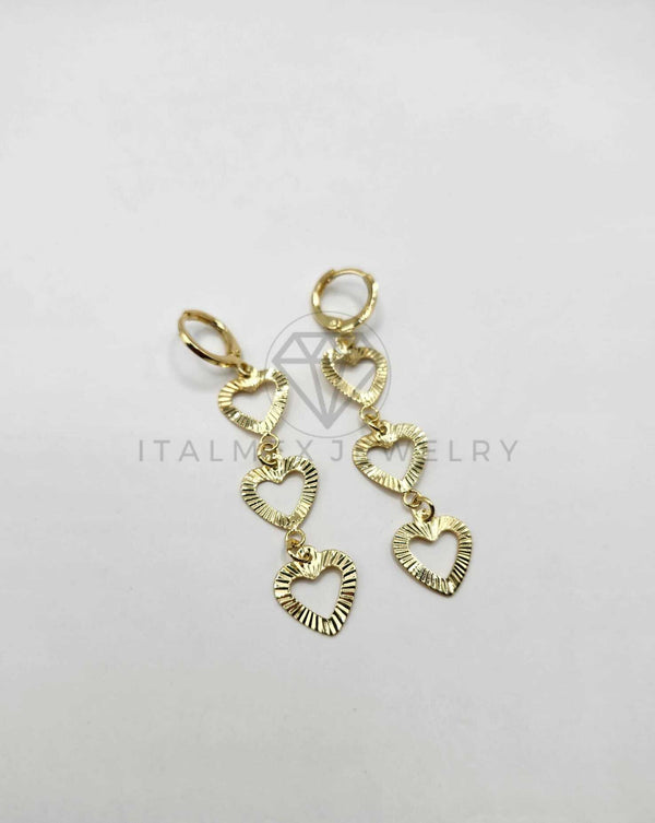 Arete de Lujo - 106286 - Arete de Corazones Oro Laminado 18K