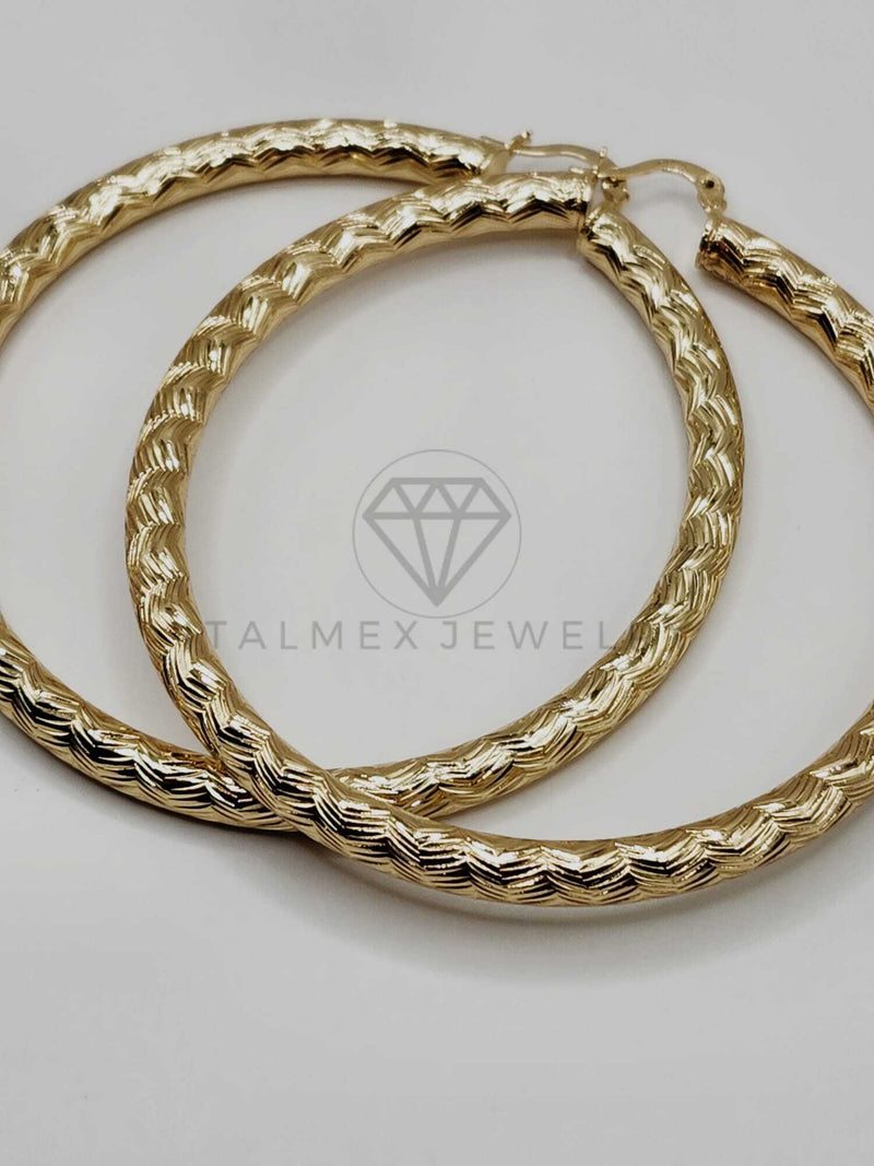 Arracada de Lujo - 106302 - Extra Grande. Arete Rayado Oro Laminado 18K