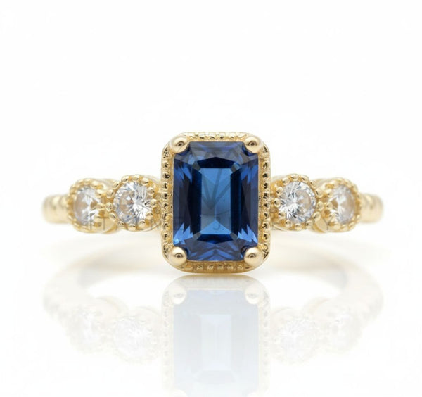 Anillo de Lujo - 106600 - Anillo Ajustable Piedra Azul y CZ Clara - Oro Laminado 18K