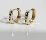 Arete de Lujo - 106728 - Huggie con Triangulos - Oro Laminado 18K