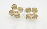 Arete de Lujo - 106760 - Arete Flor con Perla - Oro Laminado 18K