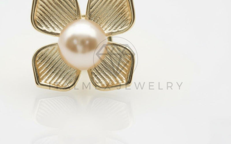 Arete de Lujo - 106760 - Arete Flor con Perla - Oro Laminado 18K