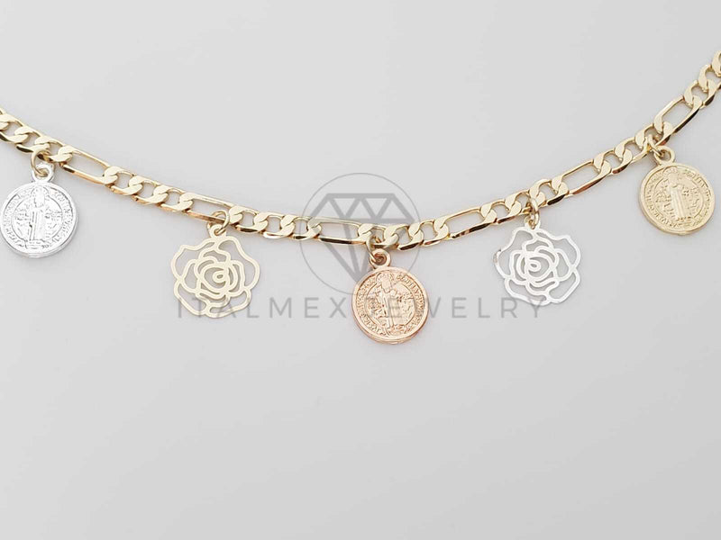 Pulsera Elegante - 100152 - Diseño de San Benito con Rosas de 3 Colores Oro Laminado 18K