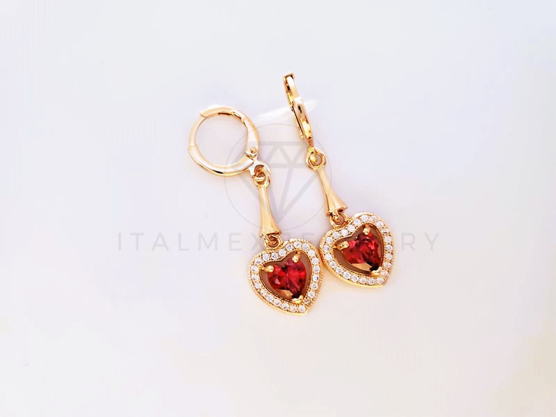 Arete de Lujo - 104033 - Estilo Corazón CZ Roja Oro Laminado 18K
