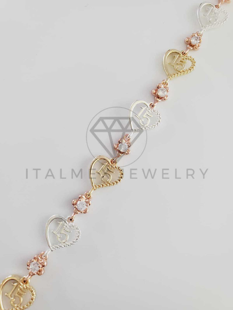 Pulsera de Lujo - 102416 - Diseño Corazón 15 Años con CZ Oro Laminado 18K