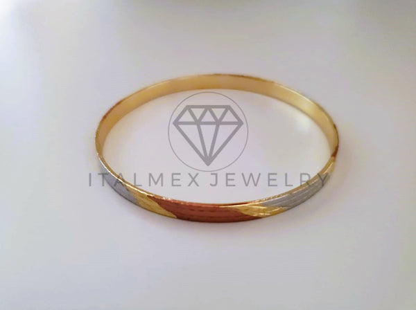 Pulsera Elegante - 104542 - Aro Rayado Diagonal 65mm Oro Laminado 18K