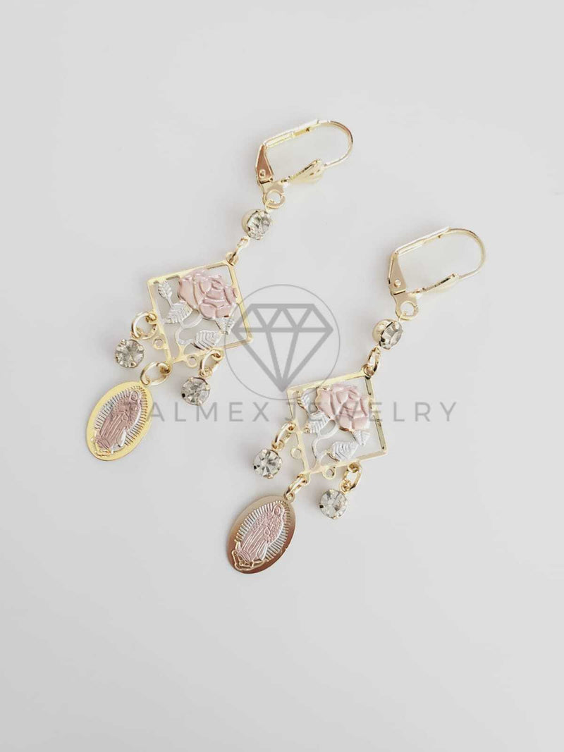Arete de Lujo - 102415 - Arete Largo Filigrana Rosa Guadalupe Oro Laminado 18K