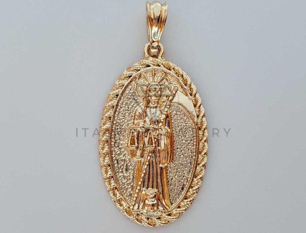 Dije Elegante - 101883 - Medalla de Santa Muerte Tamaño Mediana Oro Laminado 18K