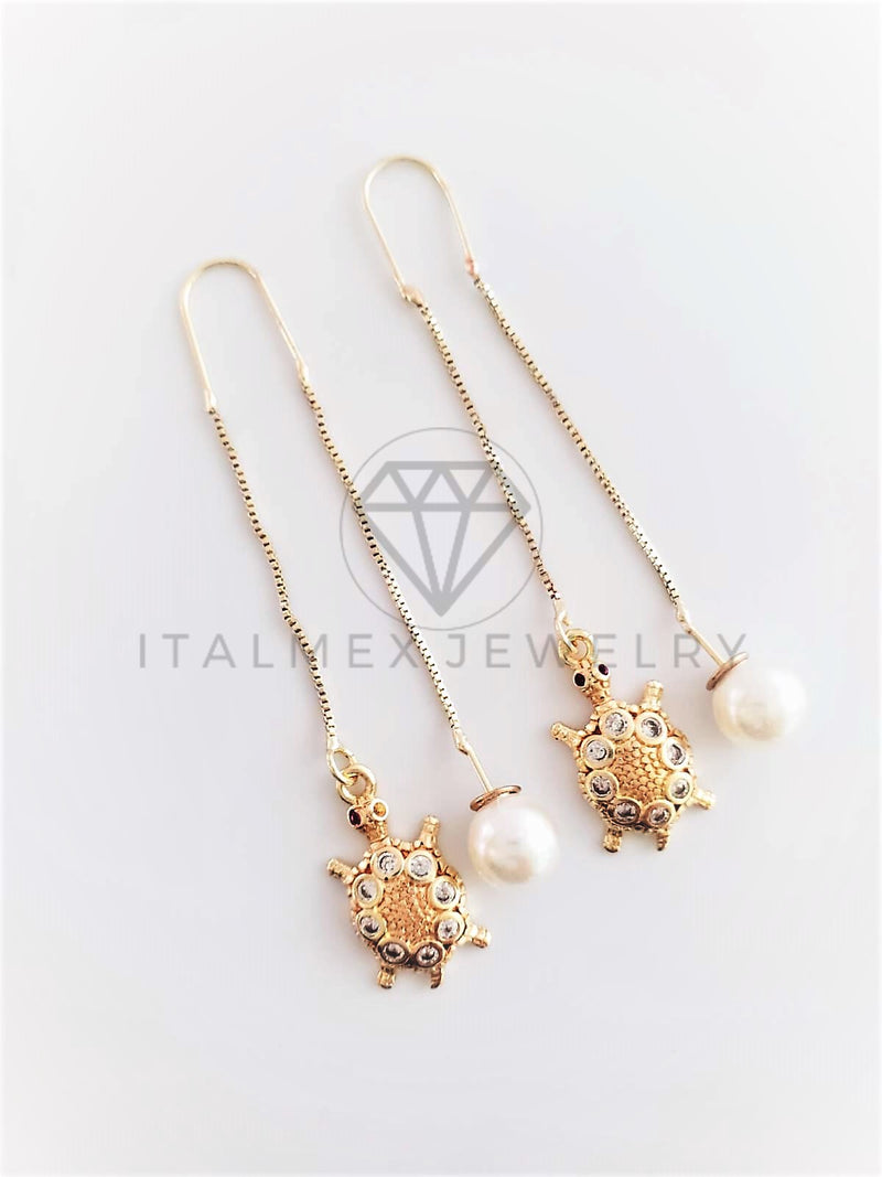 Arete de Lujo - 102810 - Violador con Perla y Dije Tortuga CZ Clara Oro Laminado 18K