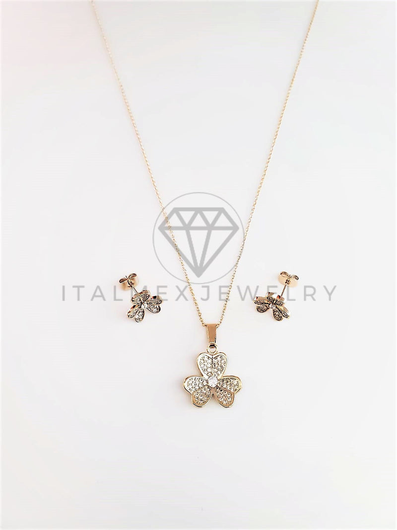 Juego de Lujo - 103034 - Diseño de Flor CZ Clara Oro Laminado 18K