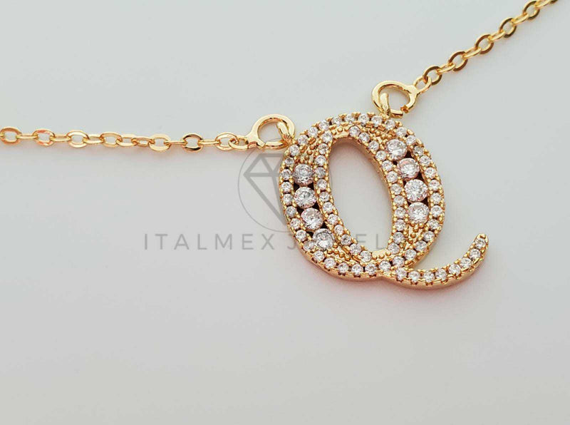 Collar Elegante - 101427 - Collar Inicial "Q" Con CZ Clara Oro Laminado 18K