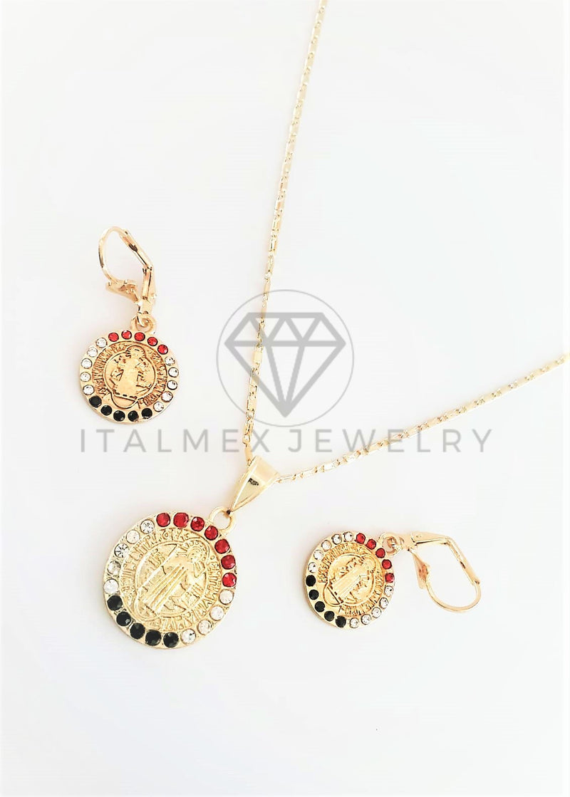 Juego de Lujo - 102937 - Diseño de Moneda San Benito CZ Tricolor Oro Laminado 18K