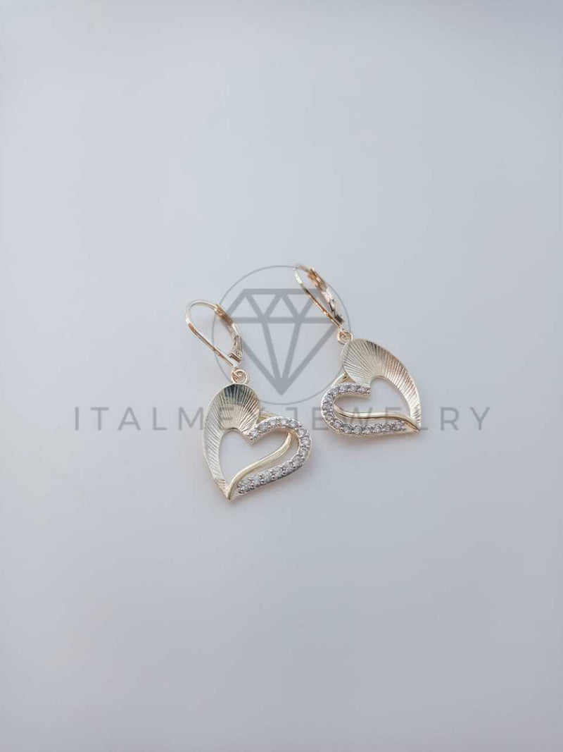 Arete de Lujo - 102065 - Arete Largo diseño de Corazón CZ Clara Oro Laminado 18K