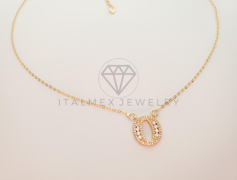 Collar Elegante - 101422 - Collar Inicial "O" Con CZ Clara Oro Laminado 18K