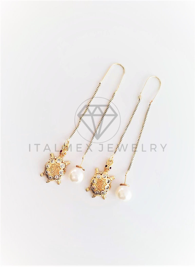 Arete de Lujo - 102810 - Violador con Perla y Dije Tortuga CZ Clara Oro Laminado 18K