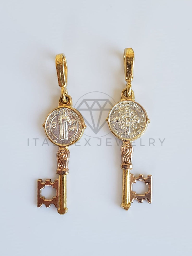 Dije Religioso - 100372 - Llave de San Benito Doble Cara Tamaño Mini Oro Laminado 18K