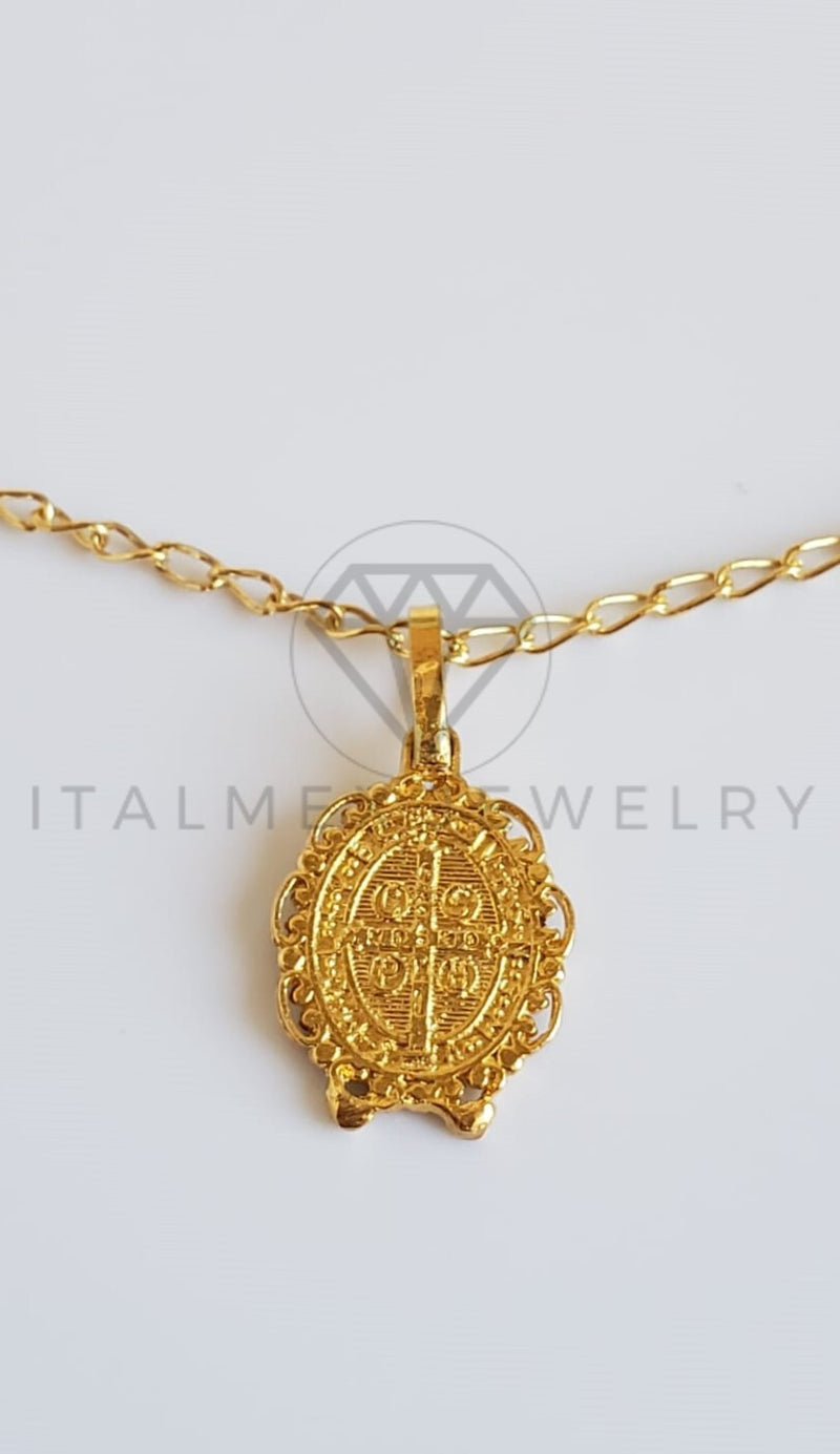 Dije Religioso - 100373/100375 - Medalla de San Benito Ovalada Tamaño Mini Oro Laminado 18K