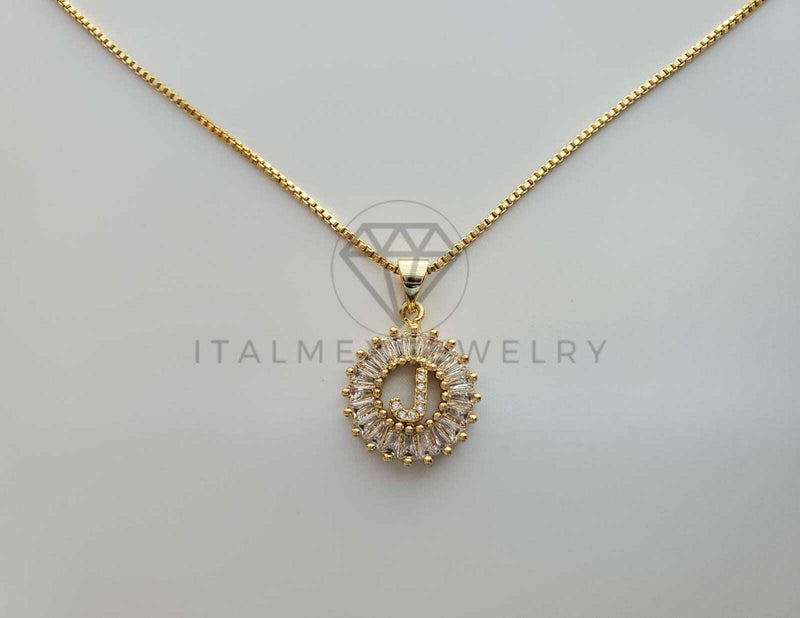 Collar Elegante - 101870 - Collar Inicial "J" Con CZ Clara Oro Laminado 18K