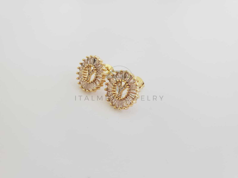Broquel de Lujo - 102579 - Diseño de Inicial "Y" CZ Clara Oro Laminado 18K