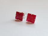 Broquel de Lujo - 101707 - CZ Cuadrada 7mm CZ Roja Plata .925