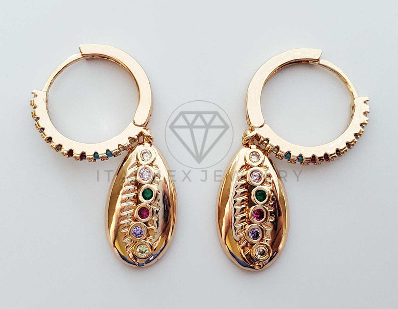 Arete de Lujo - 101393 - Diseño de Concha con CZ Color Oro Laminado 18K